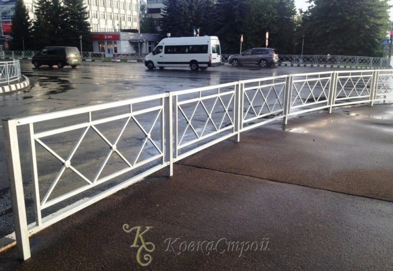 Пешеходные ограждения металлические