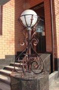 Кованый фонарь №54 в Екатеринбурге фото
