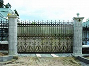 194. Ворота в Екатеринбурге фото
